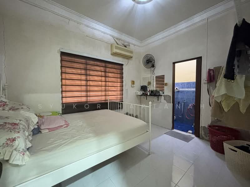 Rumah Teres 1 Tingkat untuk Dijual di Kapar (Selangor) - Syukor Hartanah - Bedroom - PropertyGuru.com.my