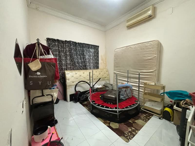 Rumah Teres 1 Tingkat untuk Dijual di Kapar (Selangor) - Syukor Hartanah - Bedroom - PropertyGuru.com.my