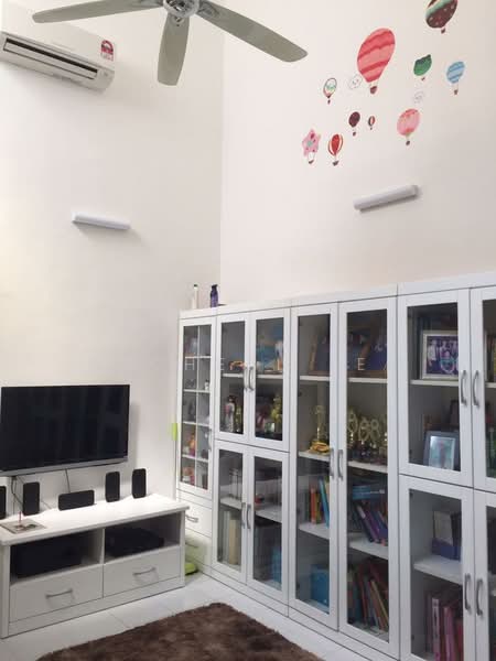 2-storey Terraced House for Sale in Palm Walk (Bandar Sungai Long) - Rachel Lee - Living Room - PropertyGuru.com.my