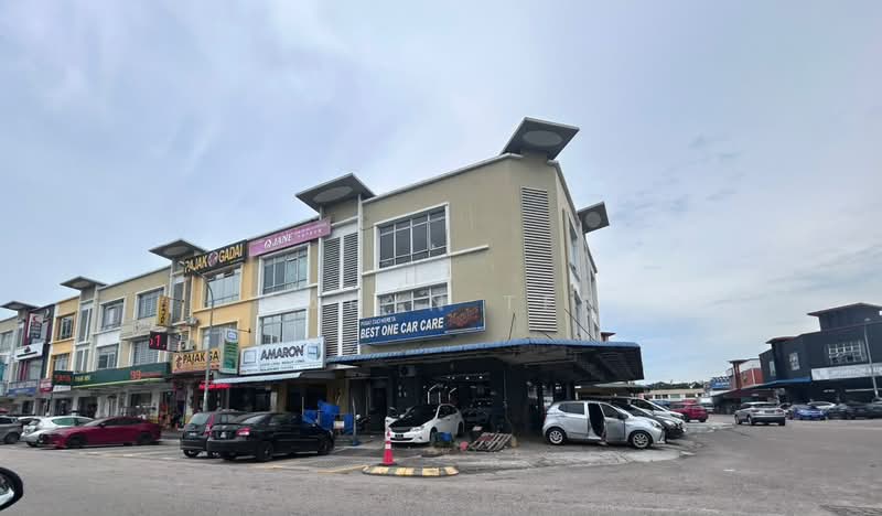 Shop for Rent in Taman Daya (Johor Bahru) - Caryn Ter - Exterior - PropertyGuru.com.my