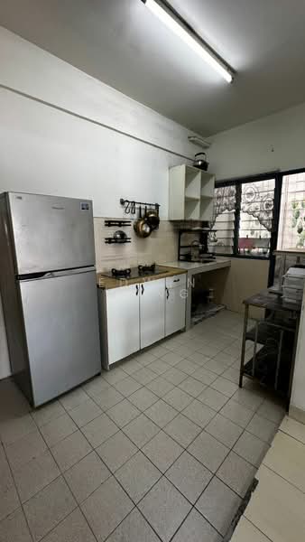 Pangsapuri untuk Dijual di Pangsapuri Seri Bintang - Edwin Wong - Kitchen - PropertyGuru.com.my