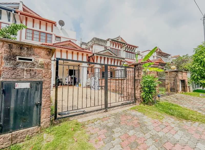 2-storey Terraced House for Sale in Bukit Jelutong (Shah Alam) - Afiqah zaidi - PropertyGuru.com.my