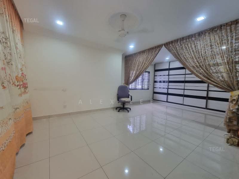 Rumah Banglo untuk Dijual di Shah Alam (Selangor) - Alex Lee - Living Room - PropertyGuru.com.my