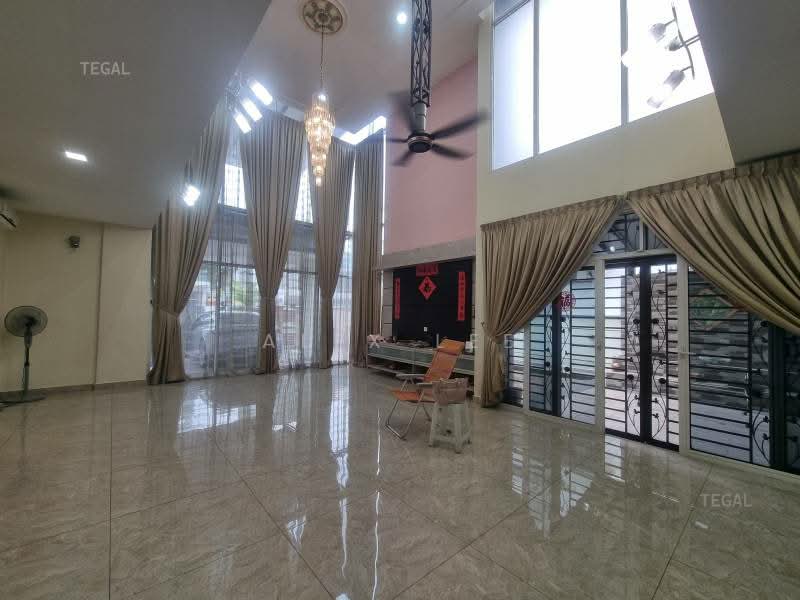 Rumah Banglo untuk Dijual di Shah Alam (Selangor) - Alex Lee - Living Room - PropertyGuru.com.my