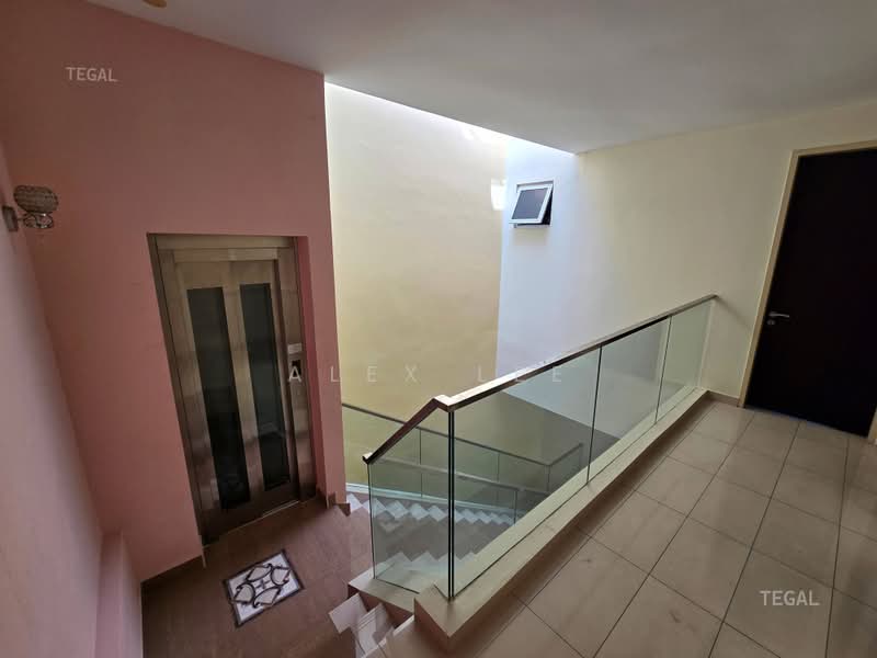 Rumah Banglo untuk Dijual di Shah Alam (Selangor) - Alex Lee - Corridor - PropertyGuru.com.my