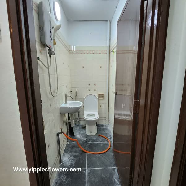 Rumah Teres 1.5 Tingkat untuk Dijual di Usj 3 (Subang Jaya) - Amy Yip - Bathroom - PropertyGuru.com.my