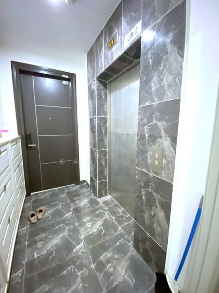 Service Residence for Sale at D'Summit Residences - Karl Lim - Corridor - PropertyGuru.com.my
