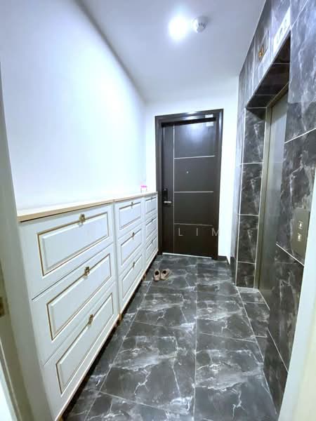 Service Residence for Sale at D'Summit Residences - Karl Lim - Corridor - PropertyGuru.com.my
