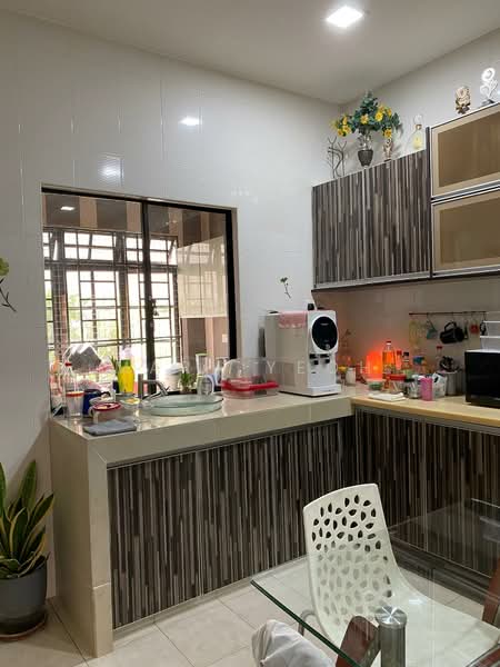 Rumah Teres 2.5 Tingkat untuk Dijual di Batu 9 (Cheras) - Mary Yeoh - Kitchen - PropertyGuru.com.my