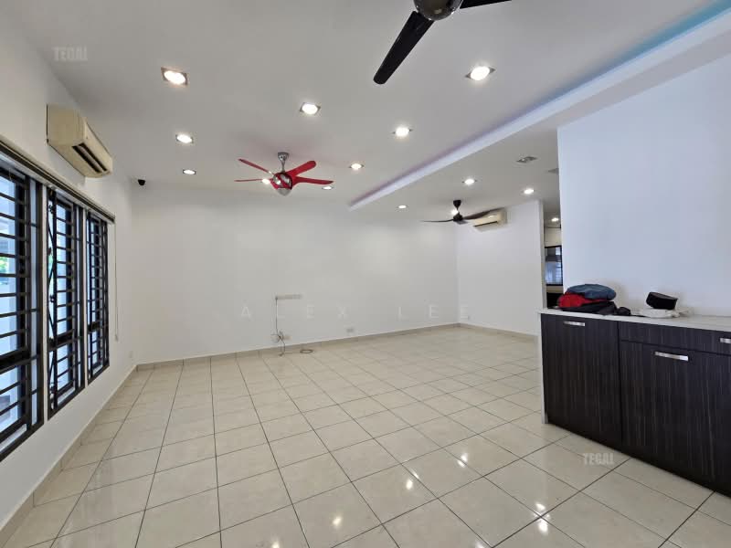 Rumah Teres untuk Dijual di Bandar Puteri Klang (Klang) - Alex Lee - Living Room - PropertyGuru.com.my