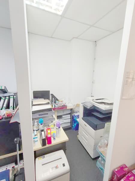 Kedai / Pejabat untuk Dijual di Bandar Menjalara (Kuala Lumpur) - Calvin Kok - Interior - PropertyGuru.com.my