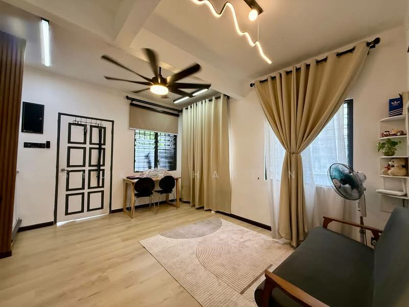 Rumah Teres 2 Tingkat untuk Dijual di Kajang (Selangor) - Syukor Hartanah - Living Room - PropertyGuru.com.my