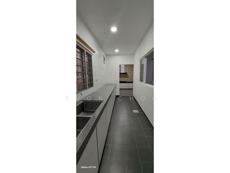 Semi-Detached House for Sale in Taman Puncak Jalil (Seri Kembangan) - Evon Choo - Kitchen - PropertyGuru.com.my