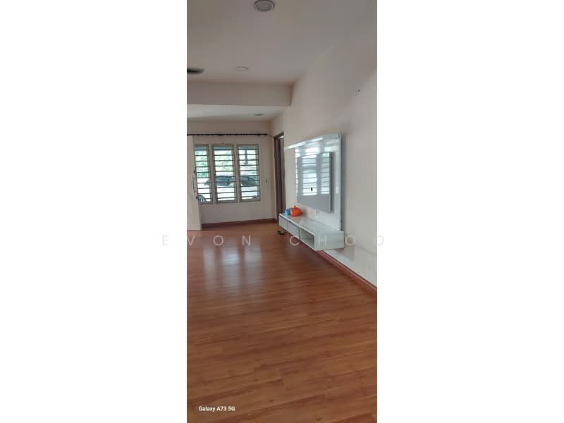 Semi-Detached House for Sale in Taman Puncak Jalil (Seri Kembangan) - Evon Choo - Living Room - PropertyGuru.com.my