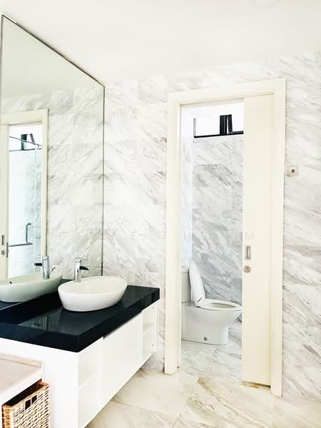 Kondominium untuk Dijual di Setia V Residences - Eiffel Huam - Bathroom - PropertyGuru.com.my
