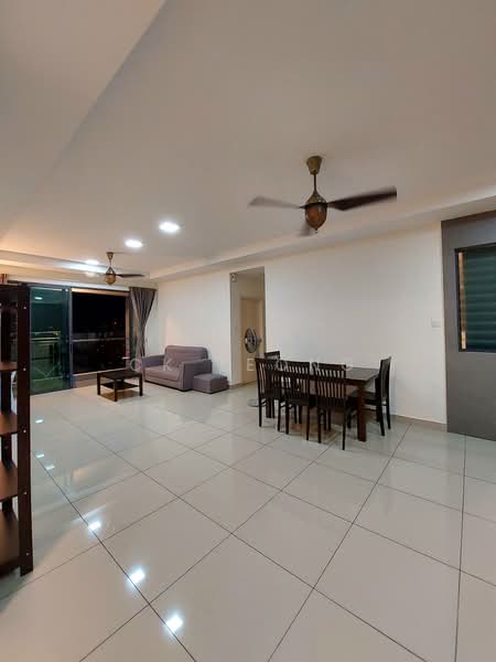 Kondominium untuk Disewa di Ascenda Residence @ Skyarena - CK Teong - Living Room - PropertyGuru.com.my