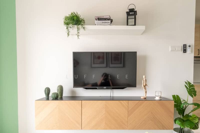 Servis Apartment untuk Dijual di Reizz Residence - Luff Lee - Living Room - PropertyGuru.com.my