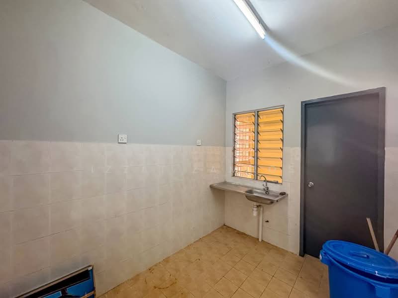 Condominium for Sale at Tiara Ampang - Izzat Zamros - Kitchen - PropertyGuru.com.my