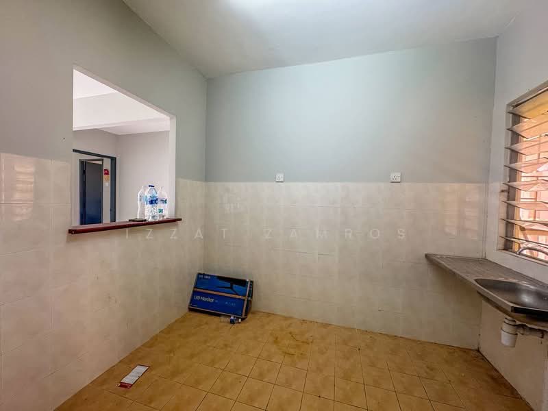 Condominium for Sale at Tiara Ampang - Izzat Zamros - Kitchen - PropertyGuru.com.my