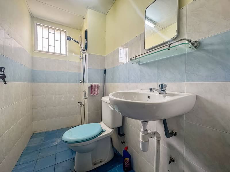Condominium for Sale at Tiara Ampang - Izzat Zamros - Bathroom - PropertyGuru.com.my