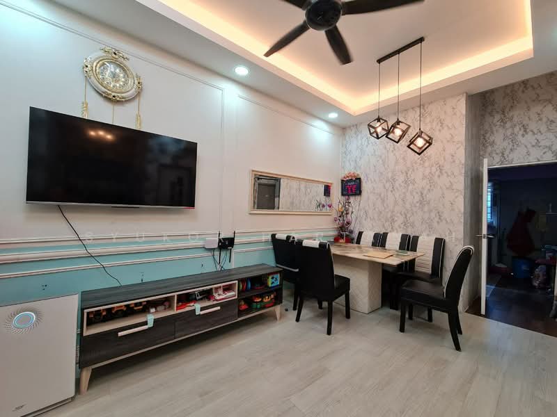 Townhouse for Sale in Kuala Selangor (Selangor) - Syukor Hartanah - Dining Room - PropertyGuru.com.my