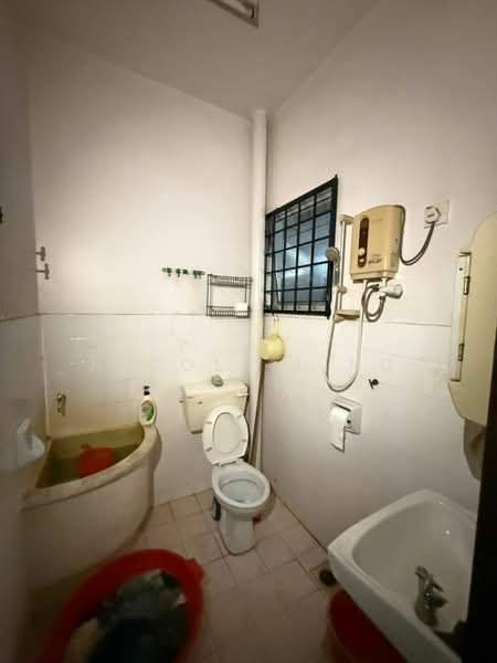2-storey Terraced House for Sale in Taman Sppk (Ipoh) - Nicole Ling - Bathroom - PropertyGuru.com.my