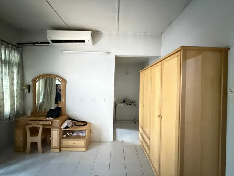 2-storey Terraced House for Sale in Taman Sppk (Ipoh) - Nicole Ling - Bedroom - PropertyGuru.com.my
