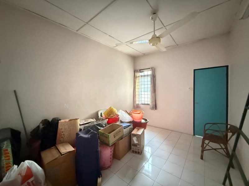 2-storey Terraced House for Sale in Taman Sppk (Ipoh) - Nicole Ling - Interior - PropertyGuru.com.my