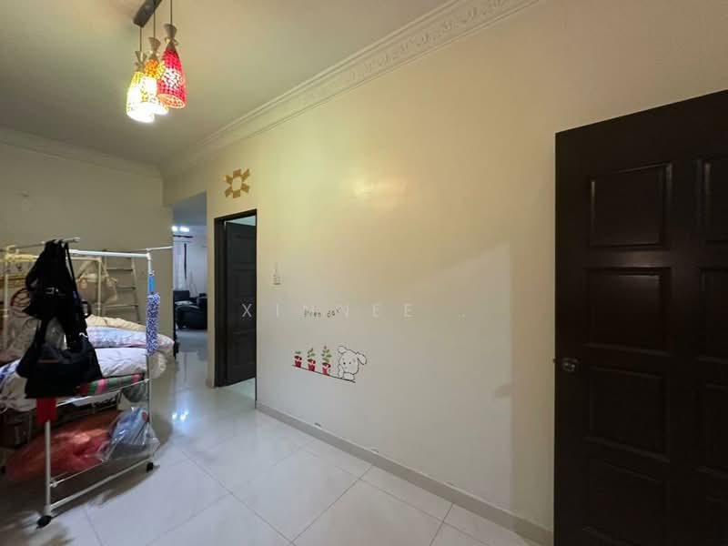 2-storey Terraced House for Sale in Taman Pekaka (Sungai Dua) - Xinnee . - Interior - PropertyGuru.com.my