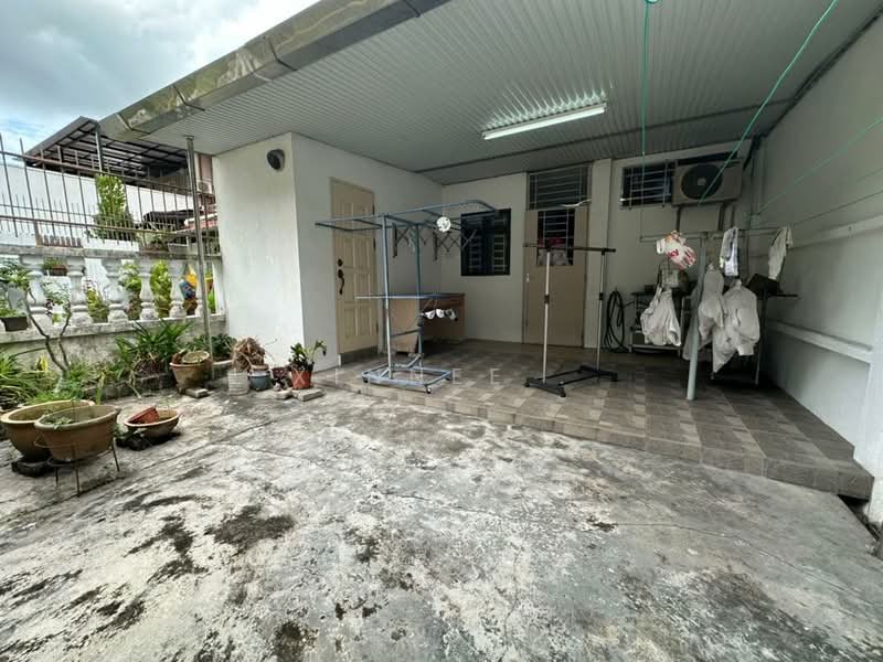 2-storey Terraced House for Sale in Taman Pekaka (Sungai Dua) - Xinnee . - Exterior - PropertyGuru.com.my