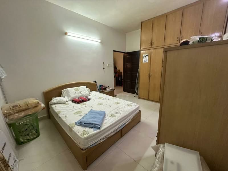 2-storey Terraced House for Sale in Taman Pekaka (Sungai Dua) - Xinnee . - Bedroom - PropertyGuru.com.my
