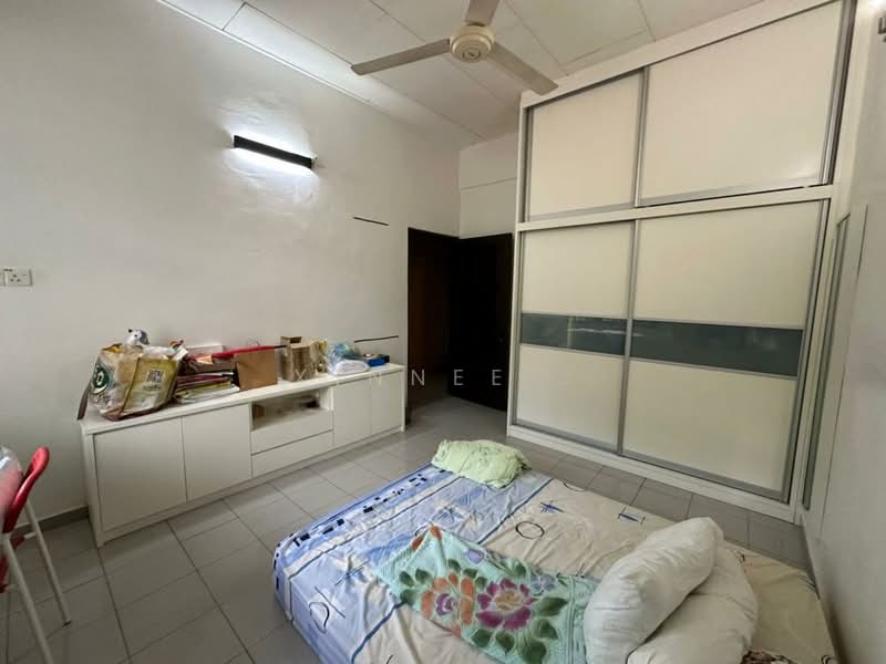 2-storey Terraced House for Sale in Taman Pekaka (Sungai Dua) - Xinnee . - Bedroom - PropertyGuru.com.my