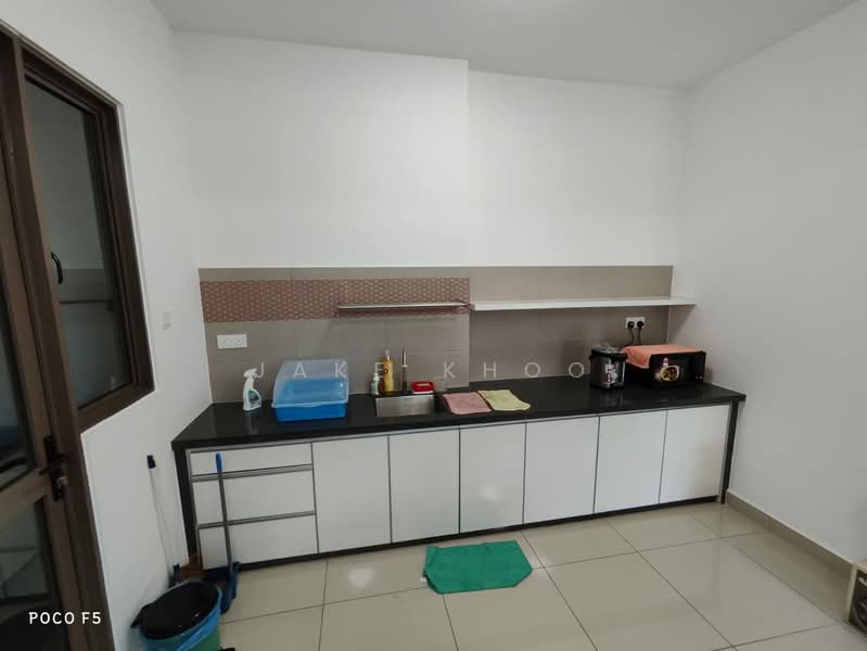 Kondominium untuk Disewa di Skycube - Jake Khoo - Kitchen - PropertyGuru.com.my