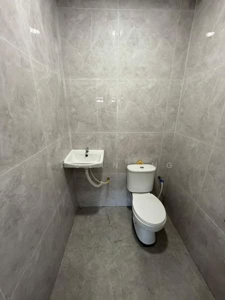 Rumah Teres 1 Tingkat untuk Dijual di Taman Pulai Emas (Kulai) - Pauline Ng - Bathroom - PropertyGuru.com.my