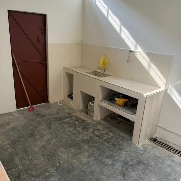 2-storey Terraced House for Rent in Pulau Tikus (Penang) - CK Goh - Kitchen - PropertyGuru.com.my