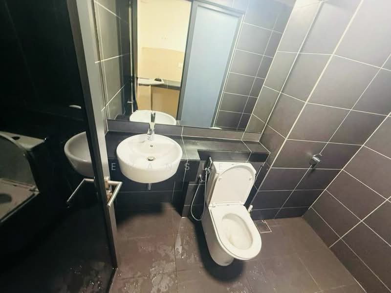 Pejabat untuk Disewa di Mutiara Central (Cheras) - Evanslee . - Bathroom - PropertyGuru.com.my