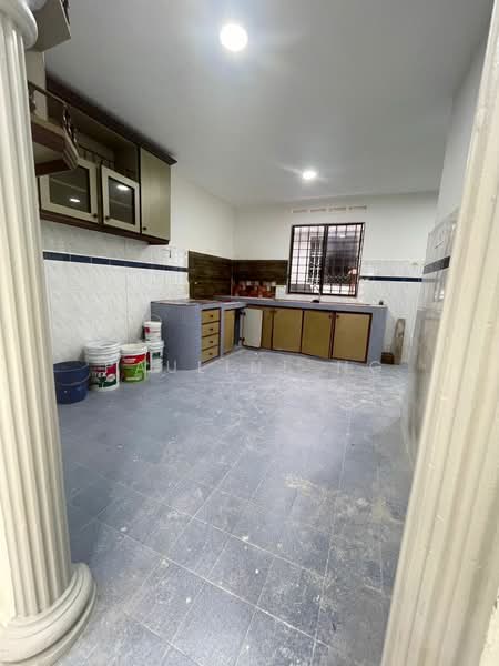 1-storey Terraced House for Sale in Taman Universiti (Skudai) - Pauline Ng - Kitchen - PropertyGuru.com.my