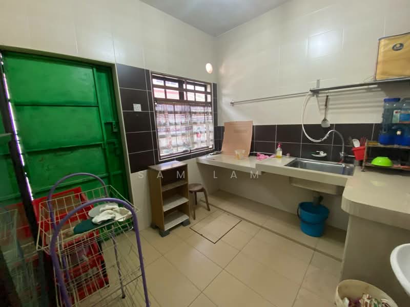 Rumah Teres 2 Tingkat untuk Dijual di Taman Anda (Ipoh) - Sam Lam - Kitchen - PropertyGuru.com.my