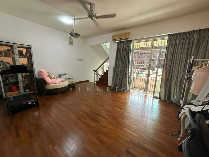 3-storey Terraced House for Sale in Tanjung Bungah (Penang) - Xinnee . - Living Room - PropertyGuru.com.my