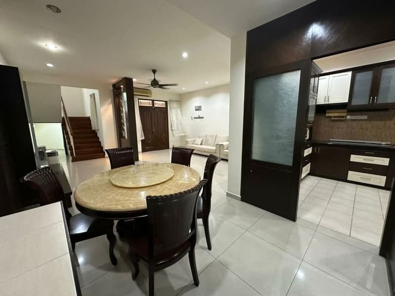 3-storey Terraced House for Sale in Tanjung Bungah (Penang) - Xinnee . - Dining Room - PropertyGuru.com.my