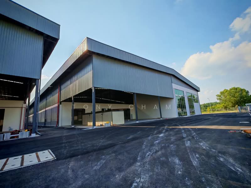 Detached Factory for Sale in Bandar Enstek (Negeri Sembilan) - Tony Cham - Exterior - PropertyGuru.com.my
