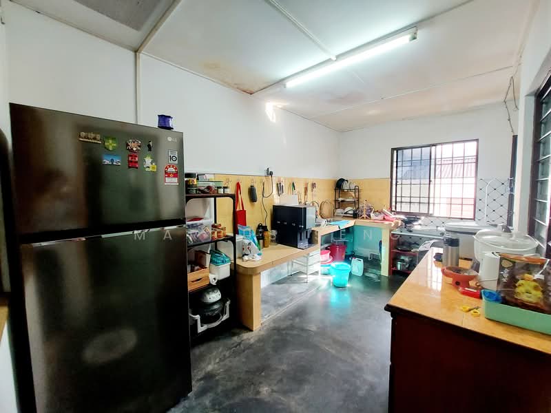 2-storey Terraced House for Sale in Taman Tambun (Ipoh) - Marcus Seng - Kitchen - PropertyGuru.com.my