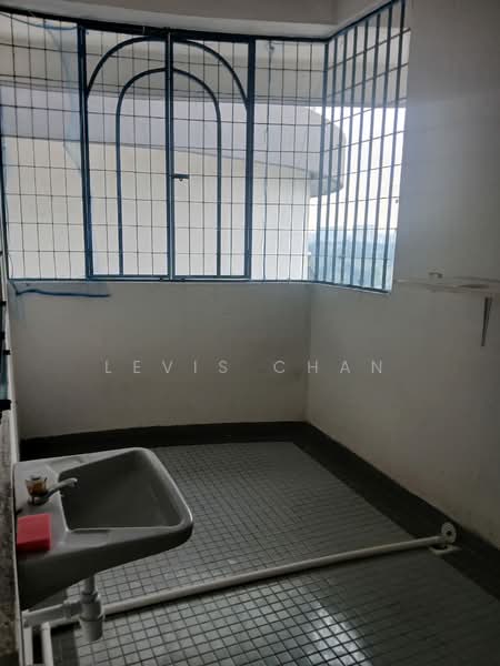 Kondominium untuk Disewa di Villa Scott - Levis Chan - Balcony - PropertyGuru.com.my