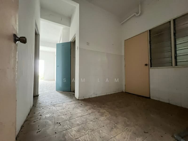Rumah Flat untuk Dijual di Panorama Lapangan Perdana - Sam Lam - Interior - PropertyGuru.com.my