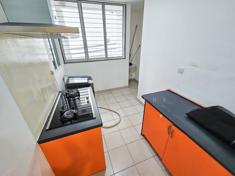 Kondominium untuk Dijual di Subang Parkhomes - Lee Jo Surf - Kitchen - PropertyGuru.com.my