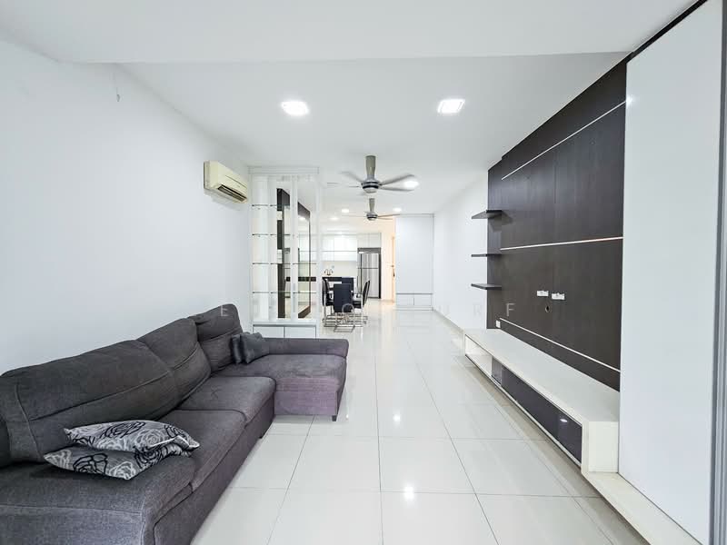 Kondominium untuk Dijual di Subang Parkhomes - Lee Jo Surf - Living Room - PropertyGuru.com.my