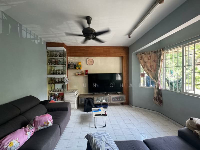 Apartment for Sale at Aman Satu - Yi Jun Cham - Living Room - PropertyGuru.com.my