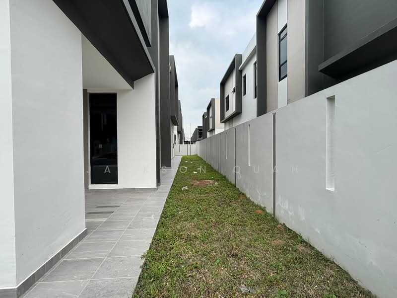 Rumah Berkembar untuk Dijual di Taman Sutera Utama (Skudai) - Jackson Quah - PropertyGuru.com.my