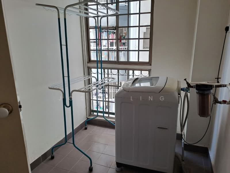Kondominium untuk Dijual di Angkupuri Condominium - Joseph Ling - Laundry - PropertyGuru.com.my