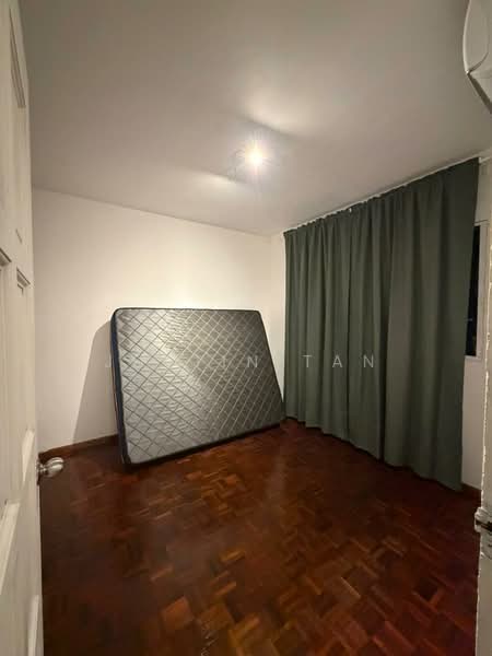 Rumah Flat untuk Disewa di PKNS Seksyen 24 - Justin Tan - Bedroom - PropertyGuru.com.my